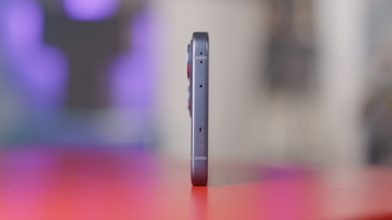 Обзор OPPO Reno15 5G: смартфон, который вернет вас в начало 2000-х