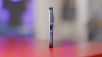 Обзор OPPO Reno15 5G: смартфон, который вернет вас в начало 2000-х