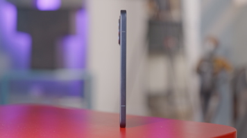 Обзор OPPO Reno15 5G: смартфон, который вернет вас в начало 2000-х