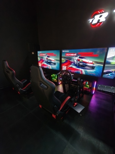 Обзор OPPO Reno15 5G: смартфон, который вернет вас в начало 2000-х