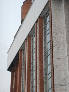 Обзор OPPO Reno15 5G: смартфон, который вернет вас в начало 2000-х