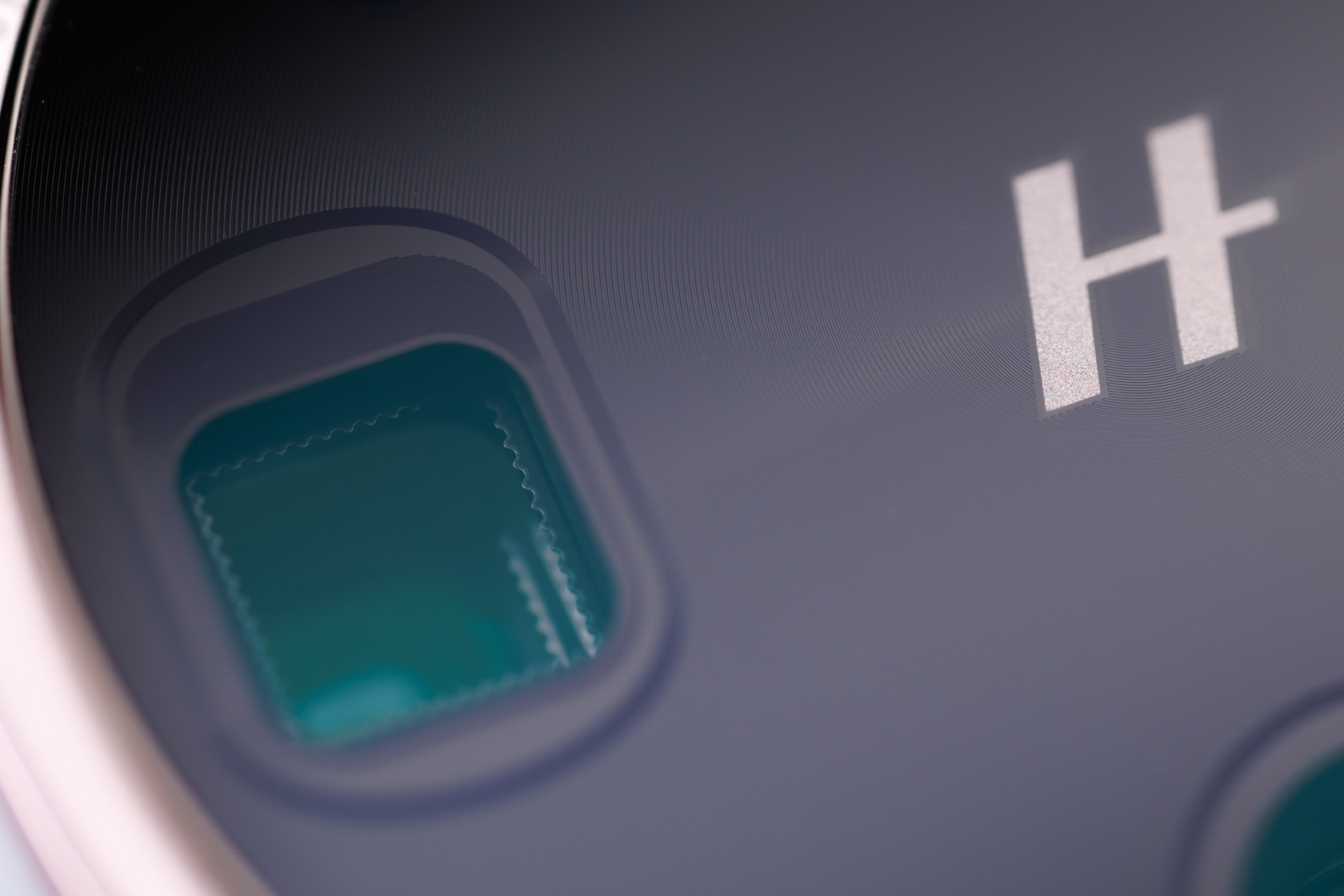 OPPO Find X9 Ultra приписывают спецверсию Hasselblad Edition