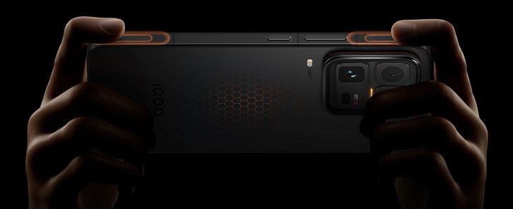 Анонс iQOO 15 Ultra – 