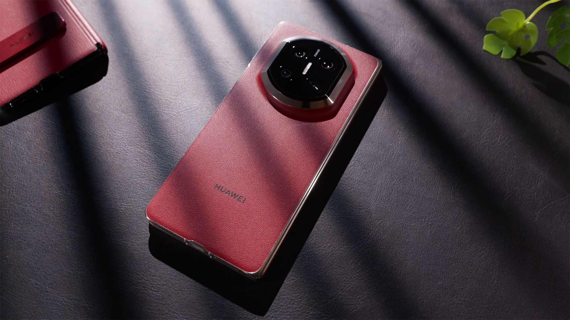 ВИДЕО: обзор Huawei Mate X7 – фотофлагман мира раскладушек