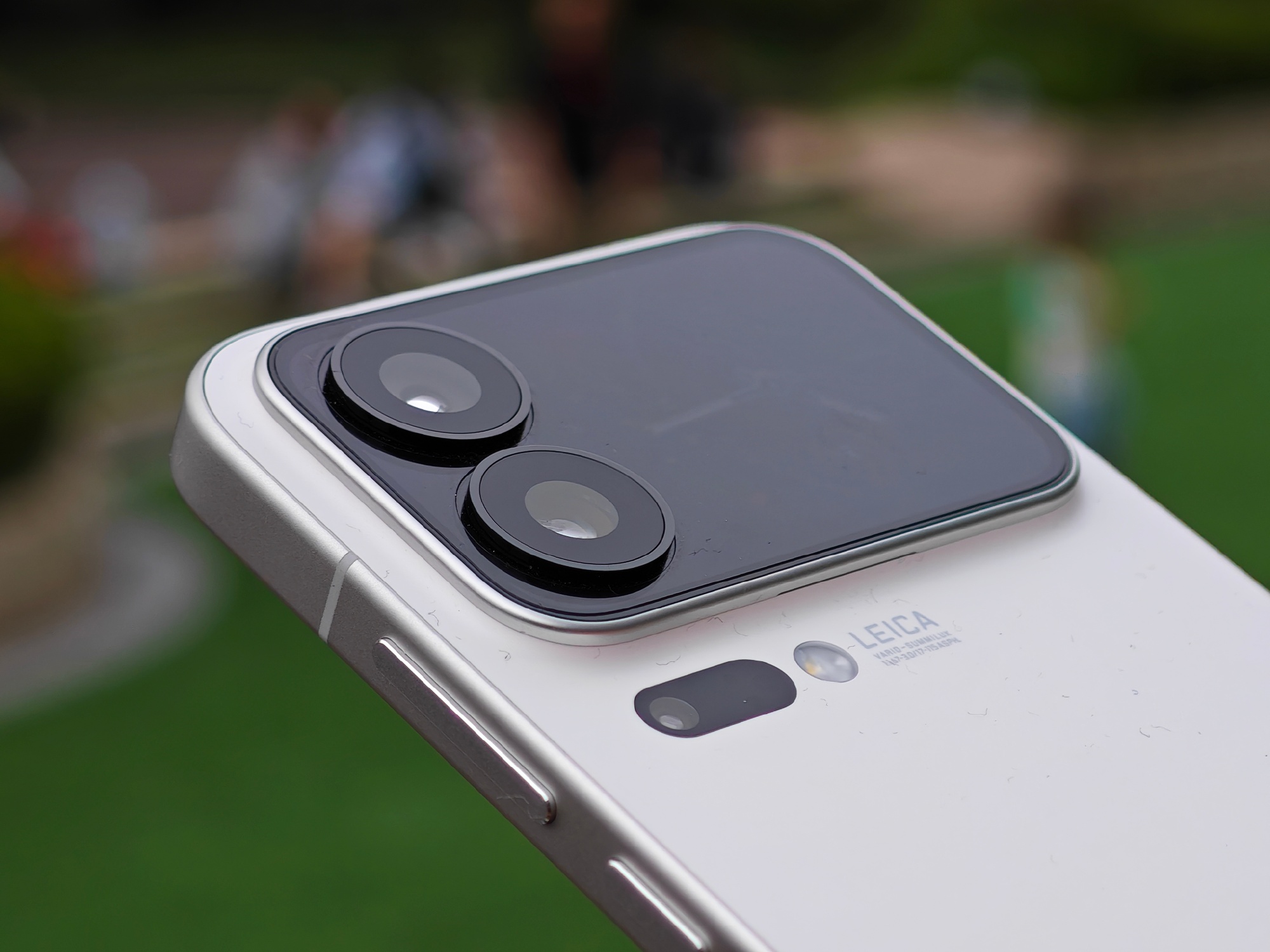 Xiaomi 18 Pro претендует на получение двух 200-Мп камер