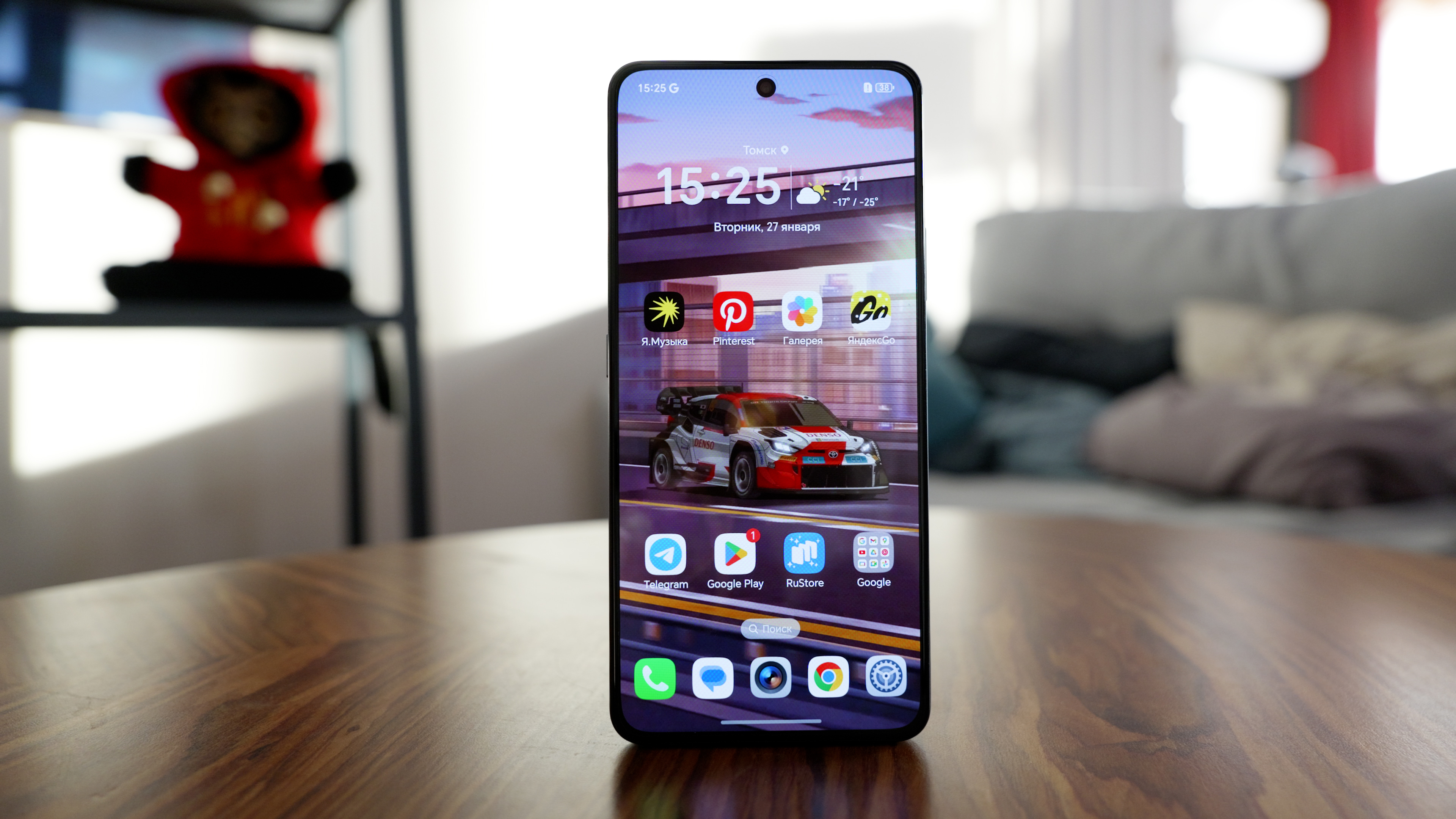 Обзор Honor X8d: большие батареи добрались до бюджеток!