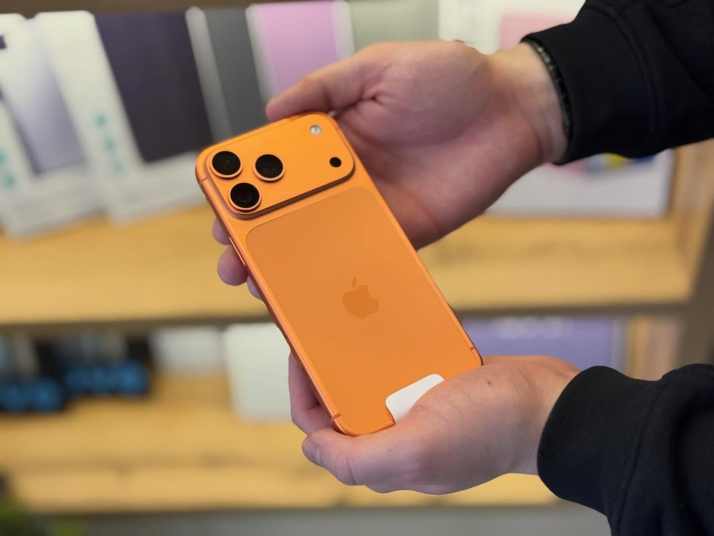 Apple заменила утерянный iPhone 17 Pro Max на аналог с 8-кратным запасом памяти