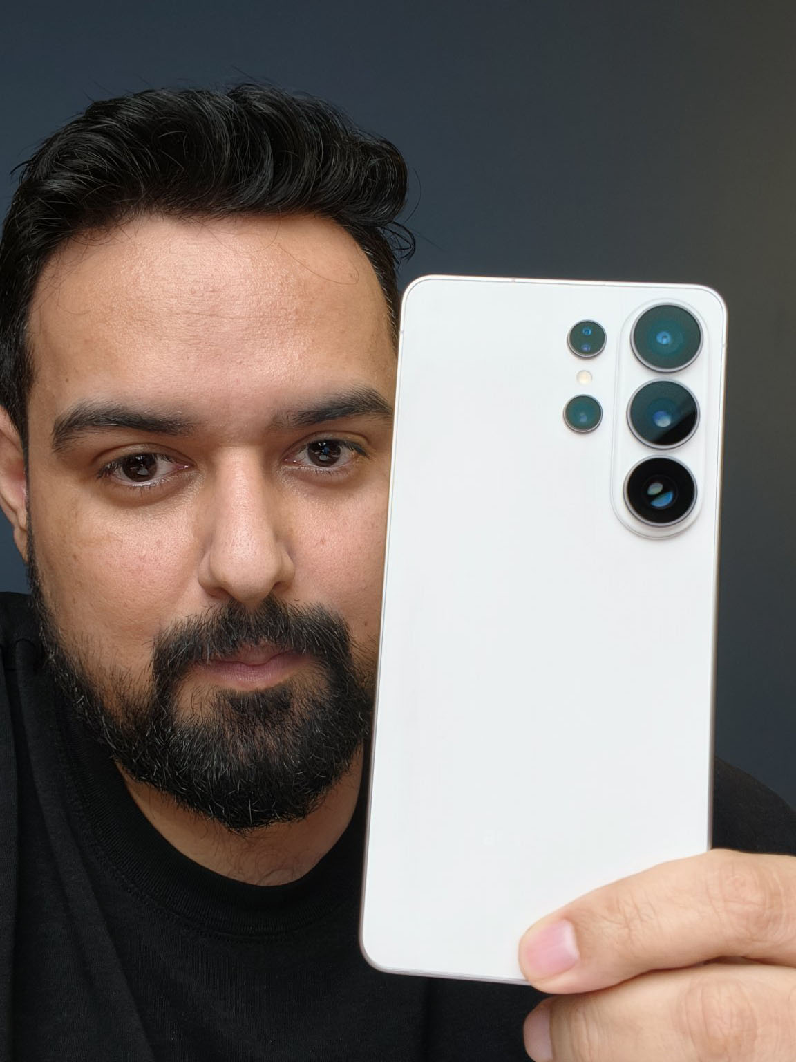 Купленный до анонса Samsung Galaxy S26 Ultra проверили в бенчмарках