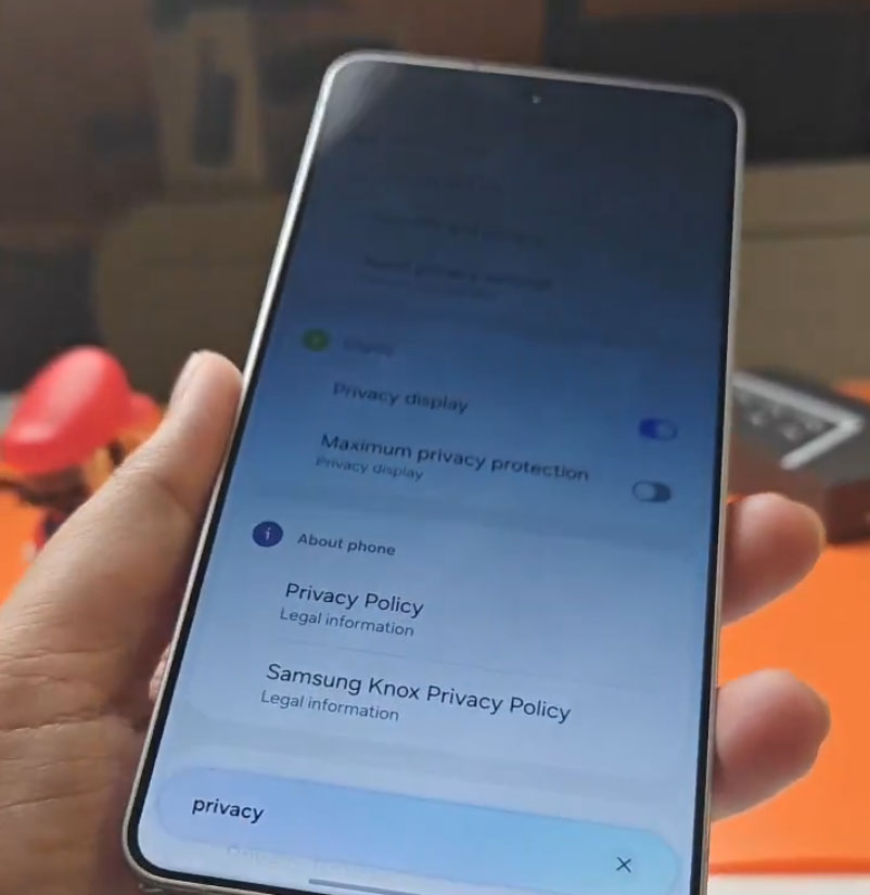 Технологию «банкоматного» экрана Galaxy S26 Ultra показали в действии