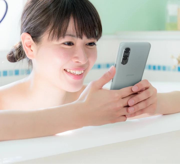 Анонс FCNT arrows We2: компактный смартфон на свежем Dimensity