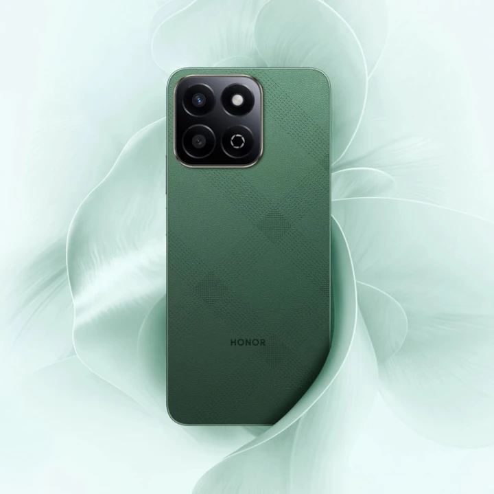 Анонс Honor 200 Smart - защищенная бюджетка с 5G и 3,5 мм