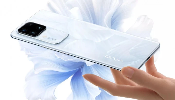 Анонс Vivo S18 Pro - предфлагман со "студийной" Aura-вспышкой