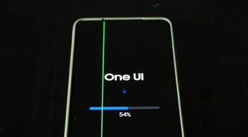 Апдейты ПО Samsung приводят к появлению зелёных линий на экранах?