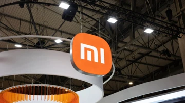 Apple и Samsung пригрозили Xiaomi за уничижительную рекламу