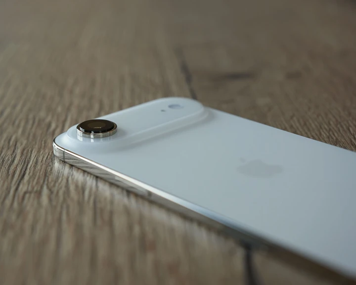 Apple может урезать производство iPhone Air из-за слабых продаж