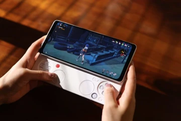 Ayaneo Pocket Play получит 165-Гц экран (+ другие подробности)