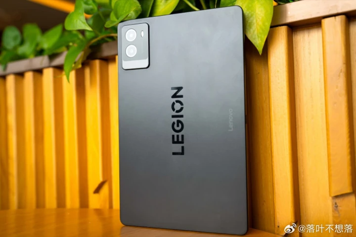 Lenovo Legion Y700 2025 дешевле 22 000 рублей по скидке на распродаже