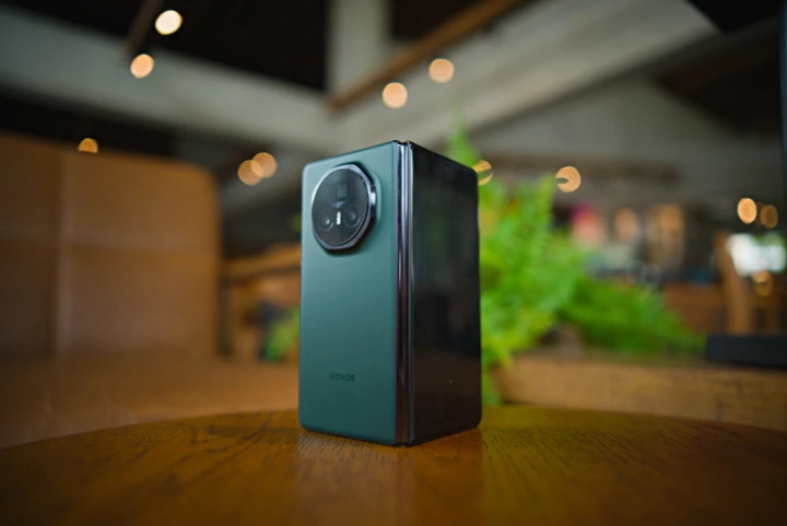 Что?! Перископ Honor Magic V4 будет круче основной камеры?