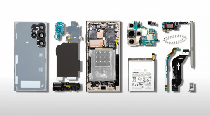 Детальное сравнение Samsung Galaxy S24 и S23 Ultra изнутри (видео)