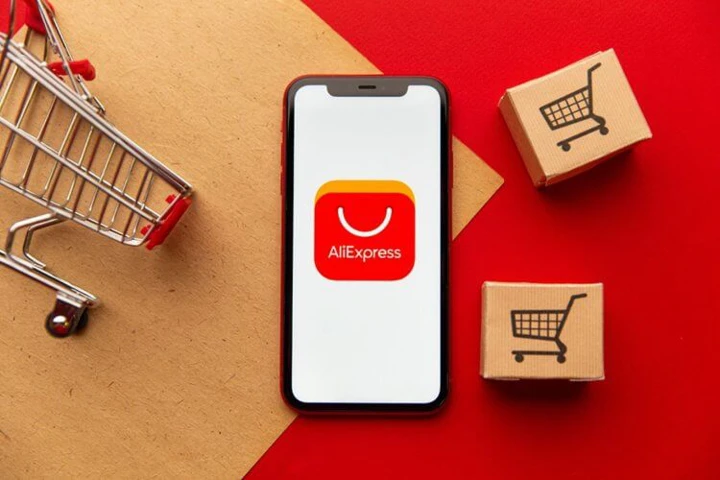 Доллар подешевел! Топ горячих скидок на смартфоны и планшеты с AliExpress