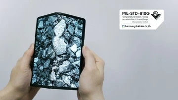 Экран Samsung стал первой в мире складной панелью с армейской защитой