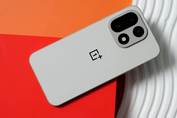 Глобальный OnePlus 15 уже появился на AliExpress