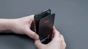 Honor Magic 8 Pro Air разобрали на видео: чудо инженерного миниатюризма