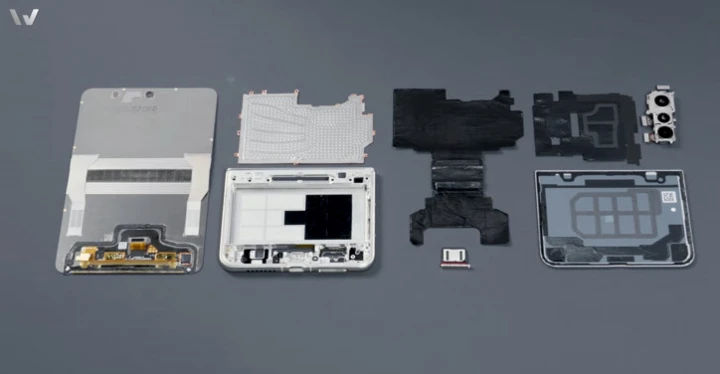 Huawei Pura X разобрали на видео: что под капотом у необычного флипа?