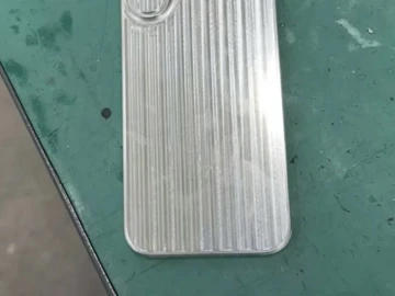 iPhone 16 с новым дизайном уже изготовлен "в железе": фото