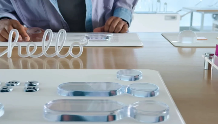 iPhone 17 Pro может получить особую расцветку в стиле Liquid Glass