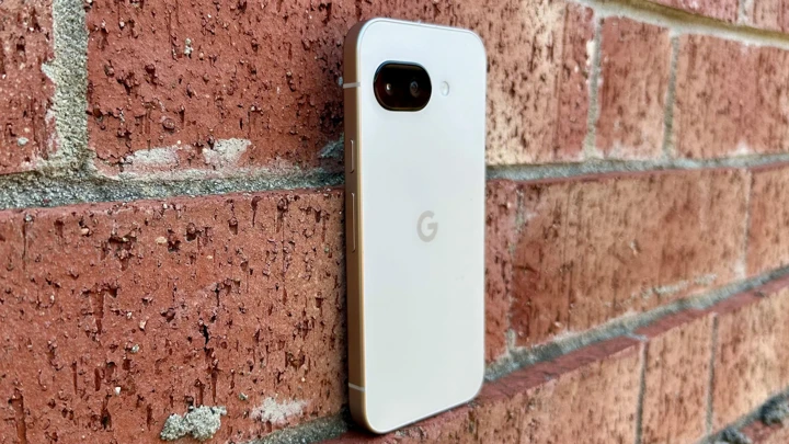 Цены и официальные фото Google Pixel 10a уже раскрыты