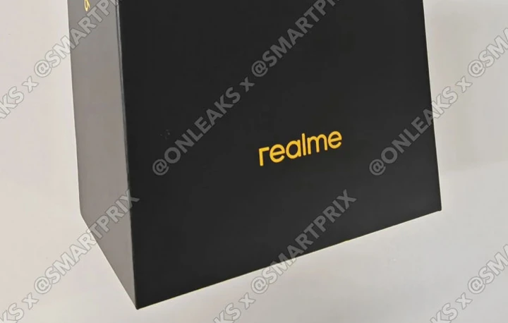 Ключевые фишки флагмана Realme GT6 раскрыты шпионскими фото коробки