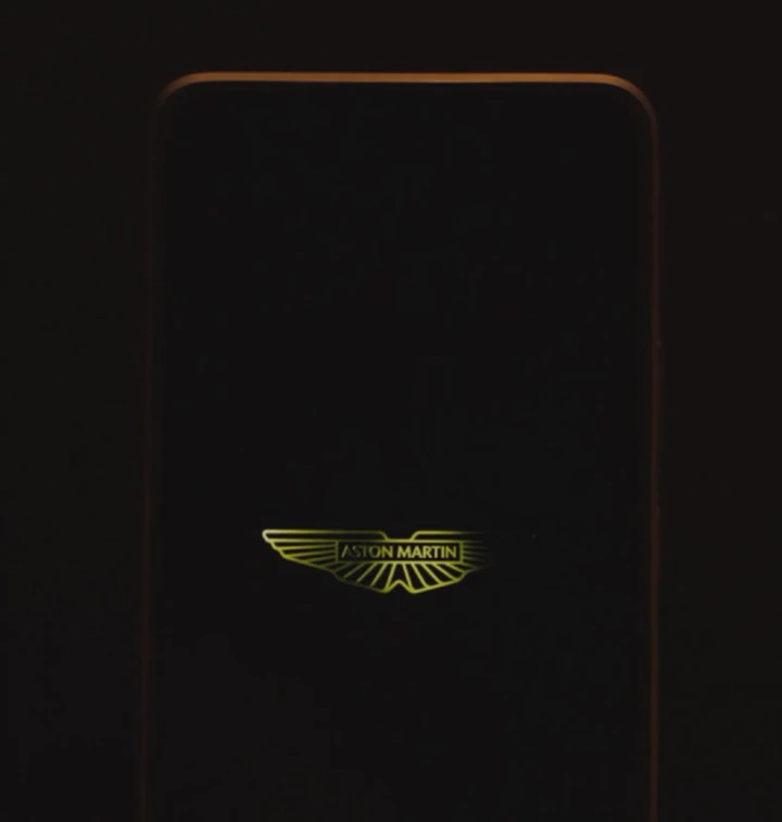 Команда Aston Martin F1 станет партнёром бренда смартфонов: Meizu, ты?
