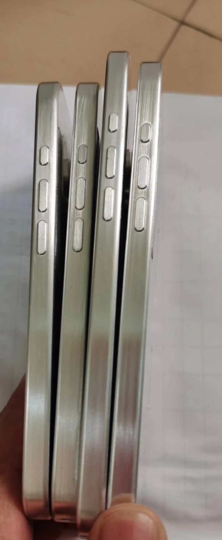 Макеты всех четырёх iPhone 16 в металле на фото