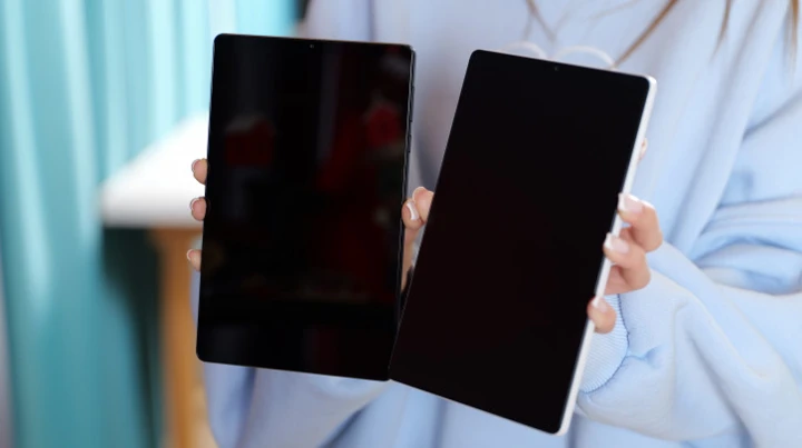 Матовое VS Глянцевое: как выбрать покрытие экрана и не пожалеть?