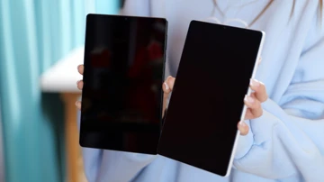 Матовое VS Глянцевое: как выбрать покрытие экрана и не пожалеть?