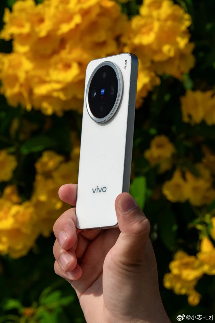 Наследник Vivo X200 Pro mini получит новый перископ и другие апгрейды