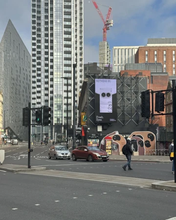 Nothing Phone (2a) на первых промо-постерах и его необычная распаковка