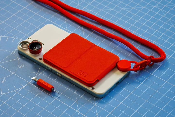 Nothing выделяет CMF в отдельную дочернюю компанию: что происходит?