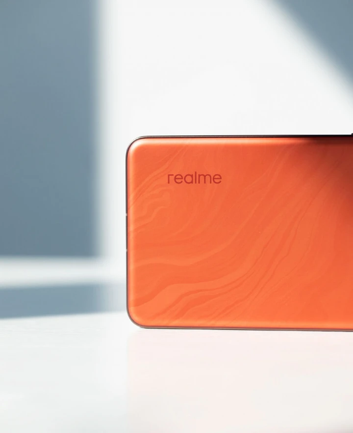 Новые факты о Realme GT 7: экран, корпус и особая ColorOS