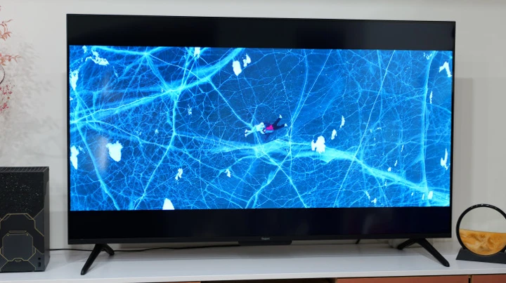 Обзор Яндекс Станция Бейсик: Алиса, включи кино!