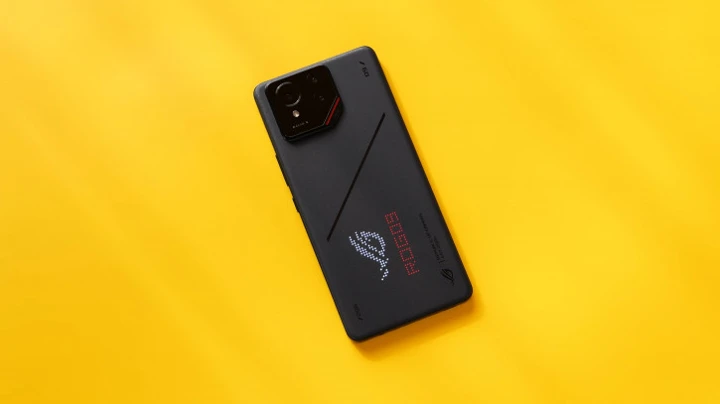 Обзор ASUS ROG Phone 9 Pro: босс игр!