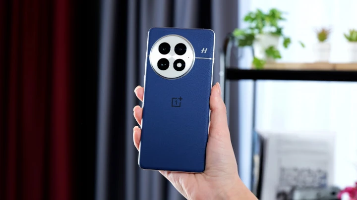 Обзор OnePlus 13: могучий флагман на Snapdragon 8 Elite