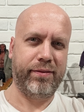 Обзор OPPO Reno 15 5G: интересный и приятный смартфон