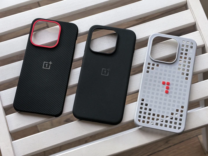 Обзор оригинальных чехлов для OnePlus 15