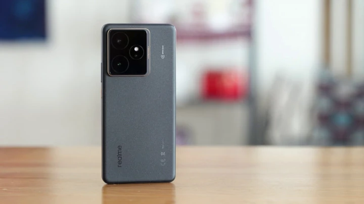 Обзор Realme GT 7: хорошее предложение