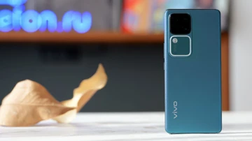 Обзор vivo V30: зелёная аура
