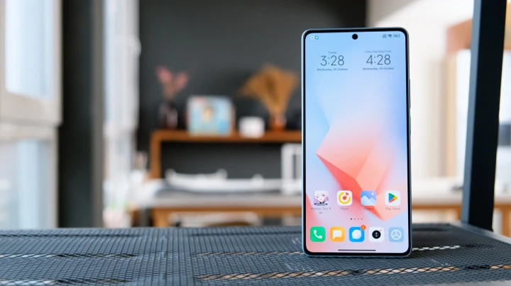 Цена Xiaomi Redmi Note 13 5G опустилась ниже 17 000 рублей на Ali