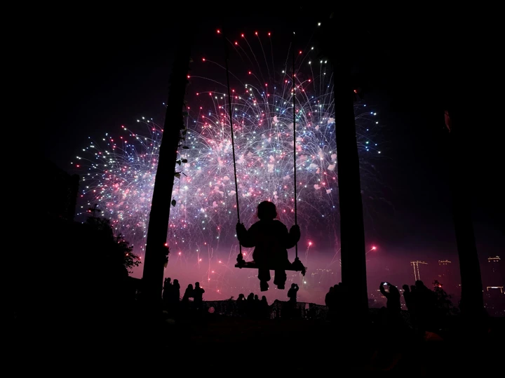 Первый пример фото с Xiaomi 17 Ultra и сравнение перископа с Xiaomi 15 Ultra