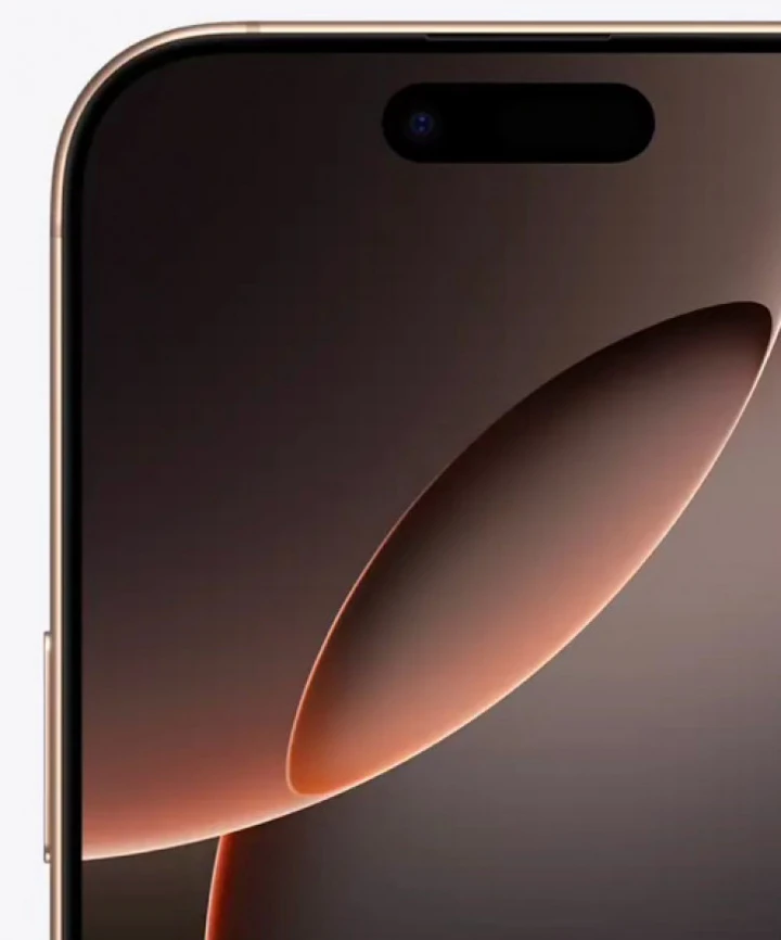 Полукомпактный Realme 15T станет сюрпризом сентября с чертами iPhone